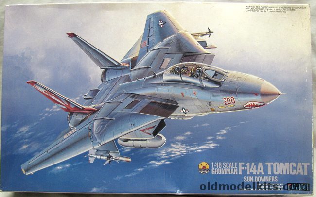 Fujimi 1/48 Grumman F-14A Tomcat Sundowners - US Navy VF111 USS Carl Vinson / VF84 Jolly Rogers / VF-41 Black Aces USS Nimitz / VF-1 Wolf Pack USS Kitty Hawk, S-4 plastic model kit